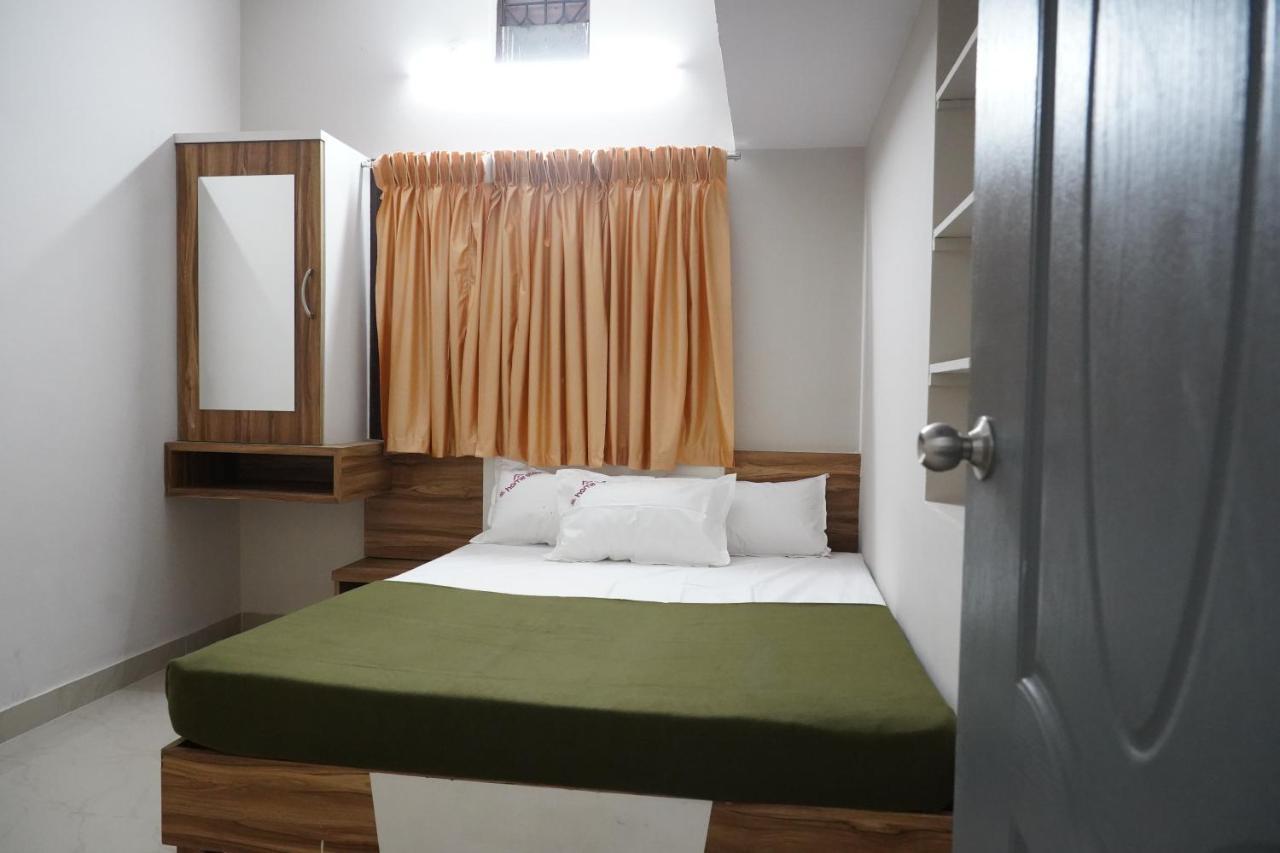 Empark Homestay Бангалор Экстерьер фото