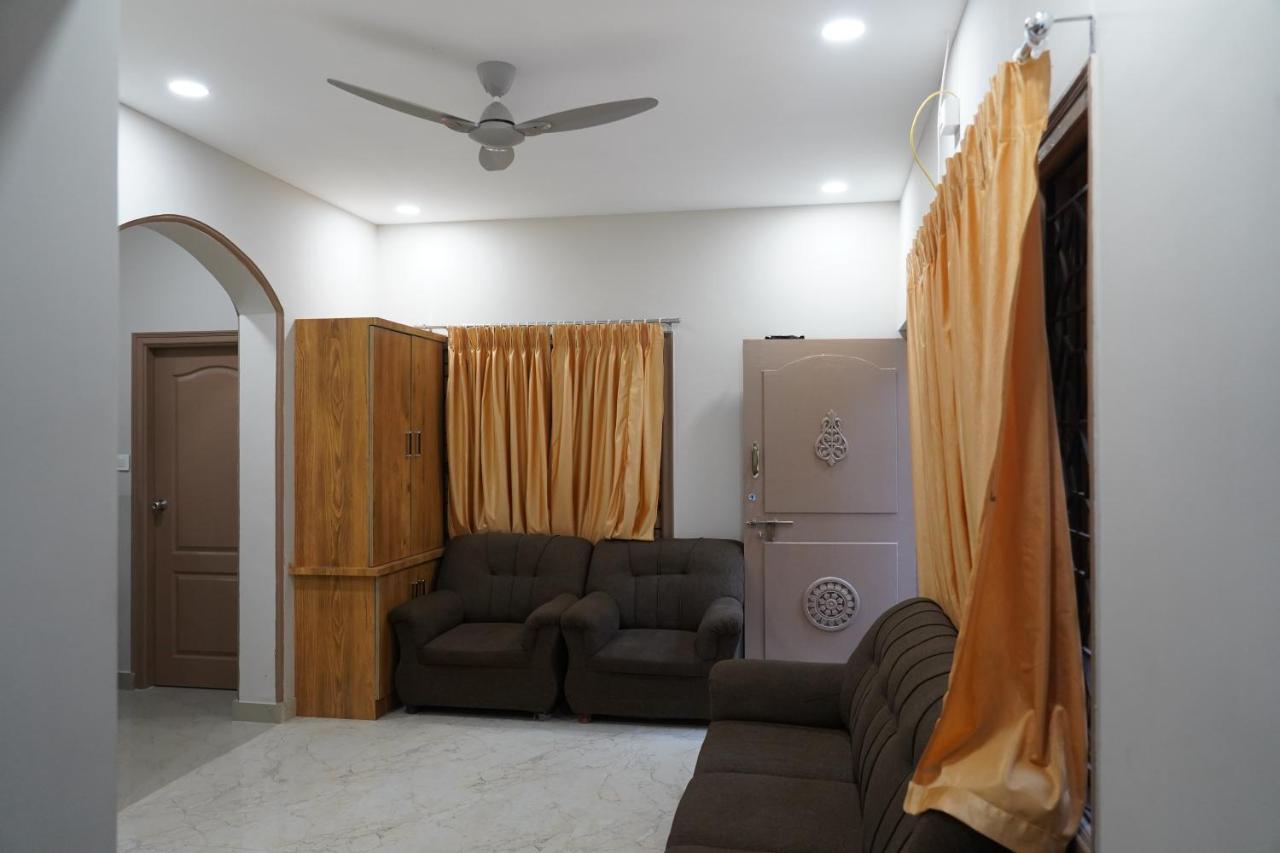 Empark Homestay Бангалор Экстерьер фото